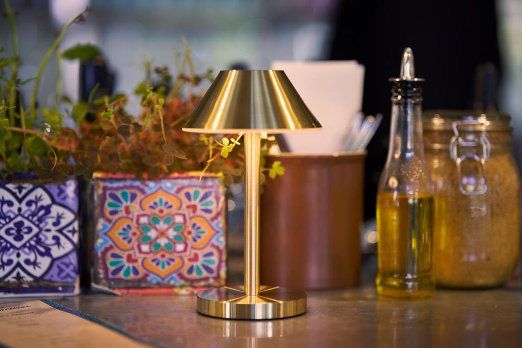 Duni Led Lampe Zelda Midi, brass Zelda Midi, 21,5 cm x Ø 12 cm, brass